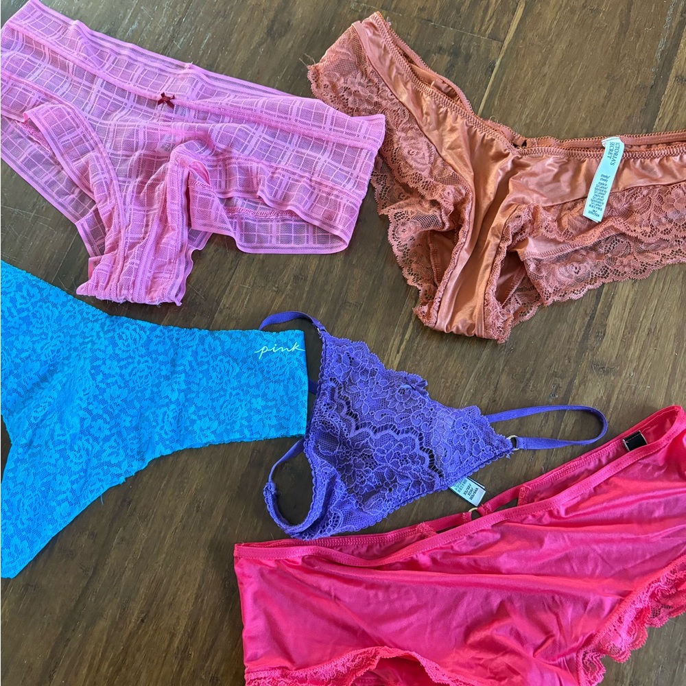 VS pink panties (m)